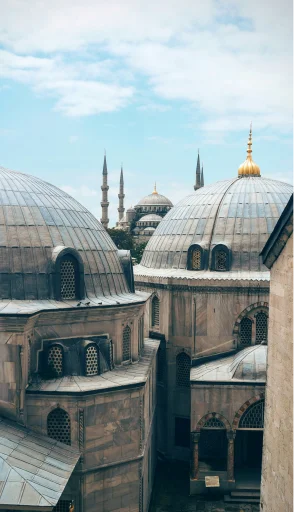 Istanbul, Türkiye 1 daniel-burka-oR9ZisoF_NE-unsplash (1)